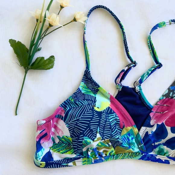 NEW Alofaaga Triangle Tropical Bikini Top - Picture 2 of 9